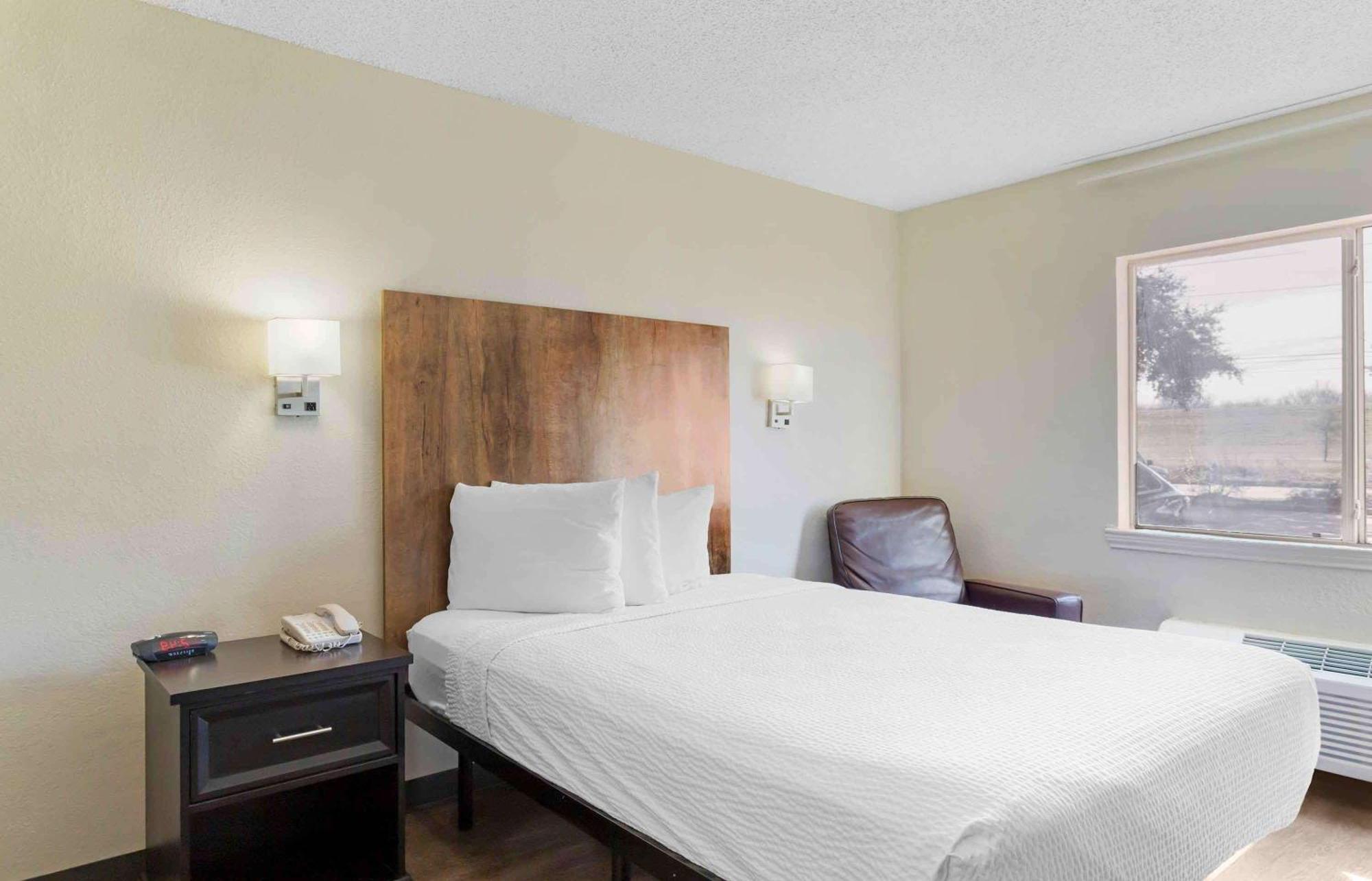 Extended Stay America Suites - Houston - Katy Freeway - Energy Corridor Exterior photo