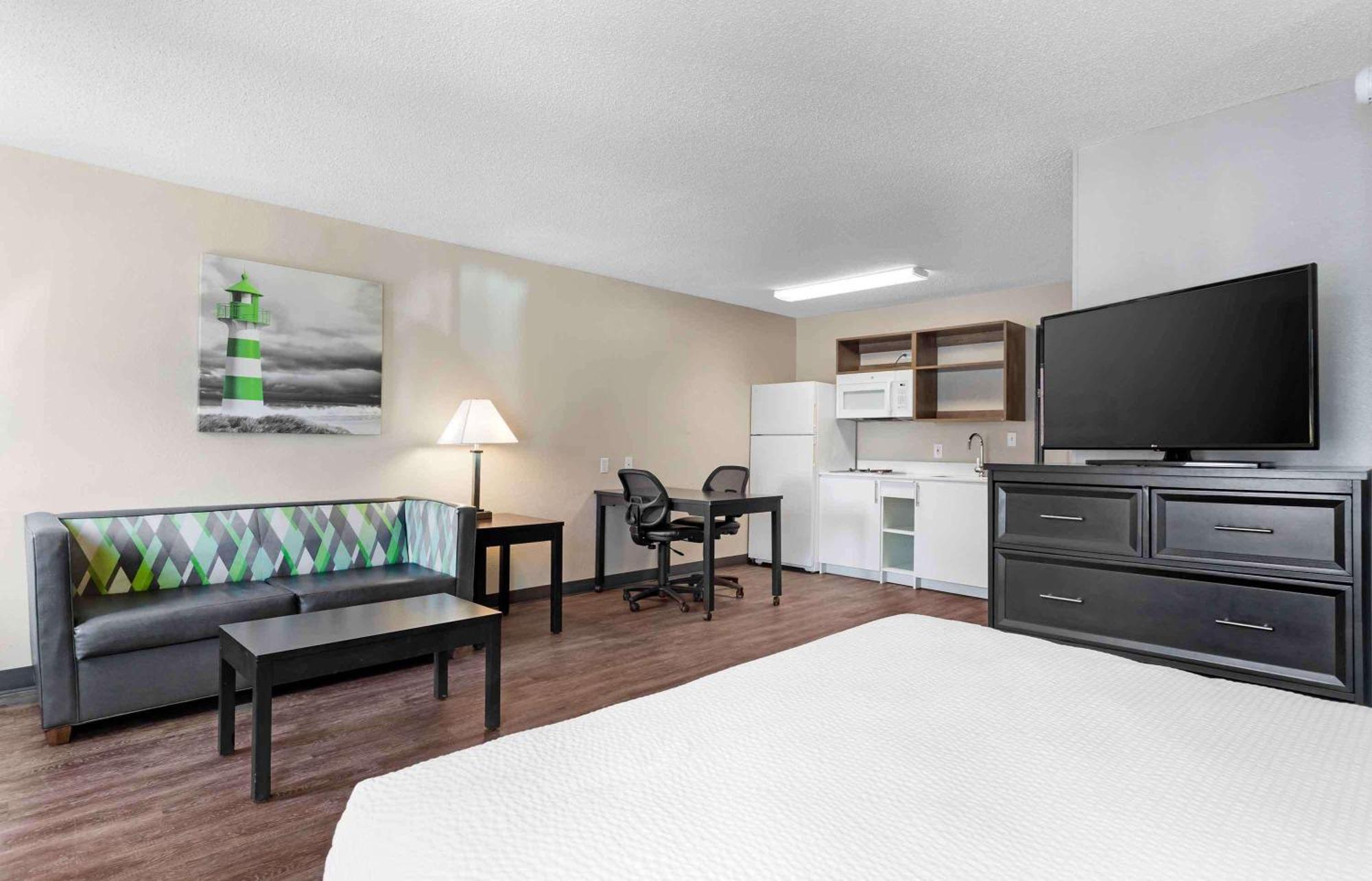Extended Stay America Suites - Houston - Katy Freeway - Energy Corridor Exterior photo