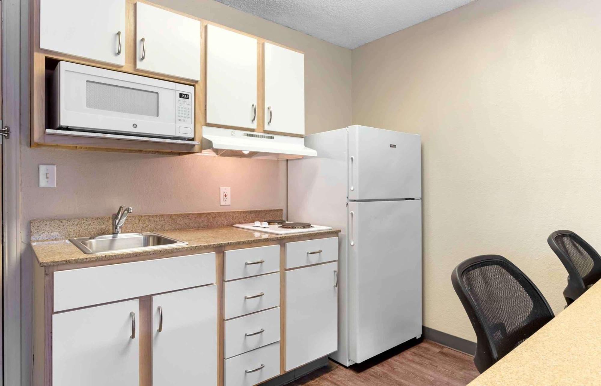 Extended Stay America Suites - Houston - Katy Freeway - Energy Corridor Exterior photo