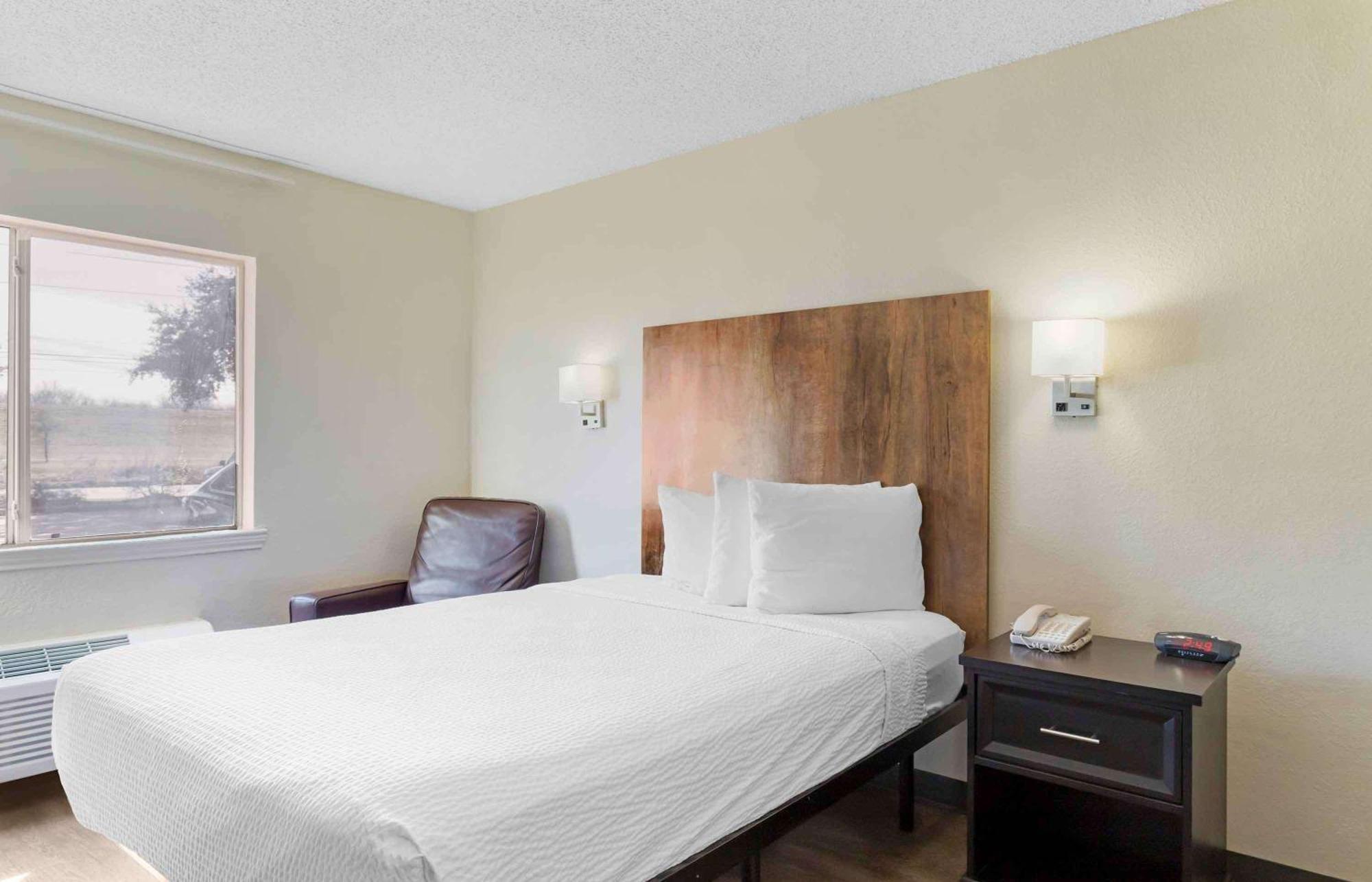 Extended Stay America Suites - Houston - Katy Freeway - Energy Corridor Exterior photo